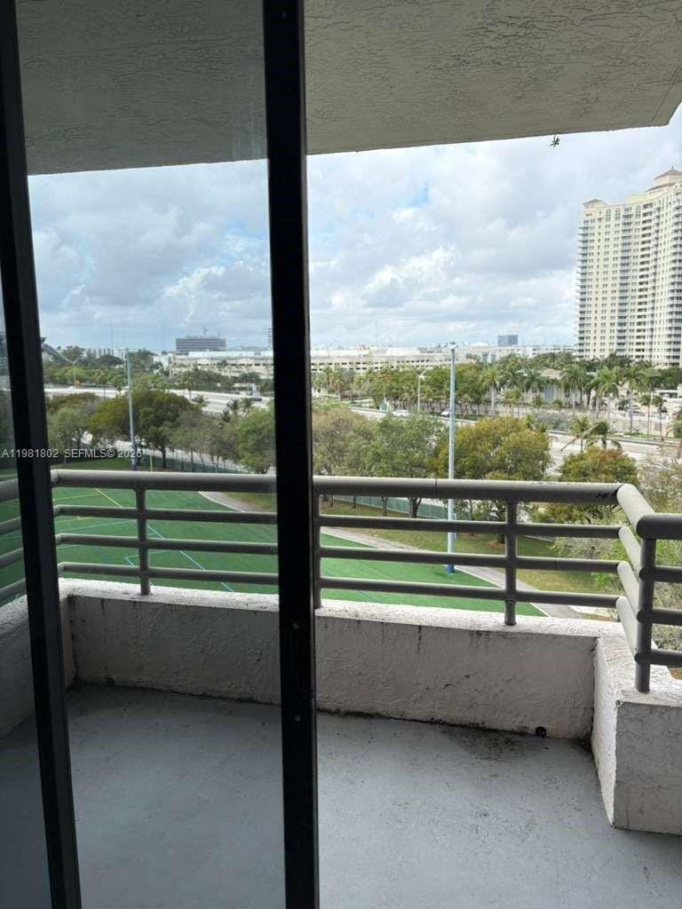 3300 NE 191st Street 801, Aventura, FL 33180 photo 24