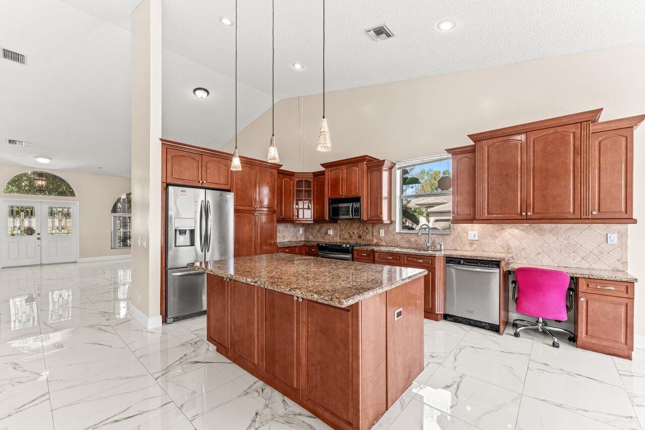 5872 NW 73rd Court — photo 6