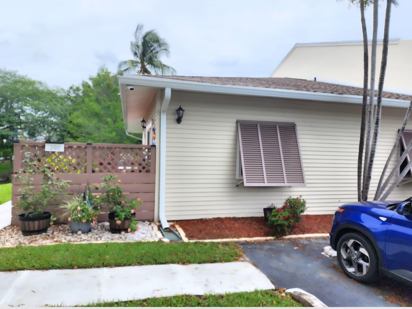 200 E Hemingway Circle, Margate, FL 33063, Margate