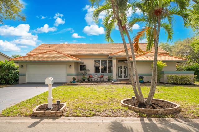 102 SW 120th Lane, Coral Springs, FL 33071