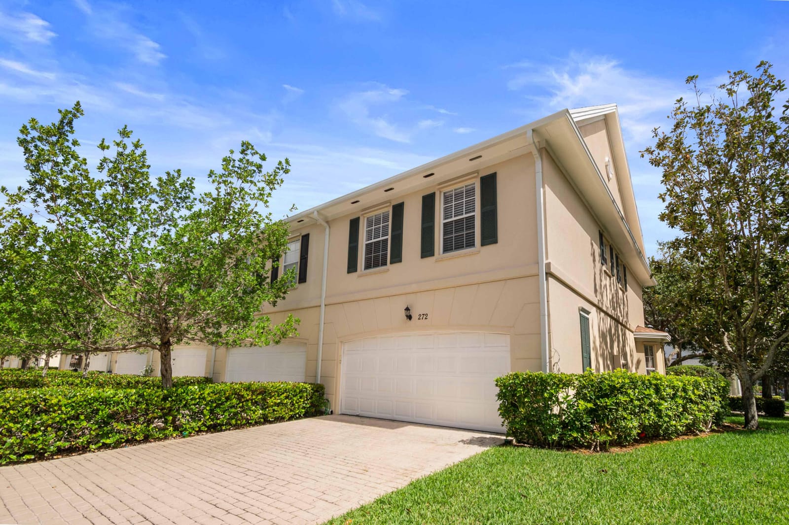 272 Iris Drive, Jupiter, FL 33458 photo 2
