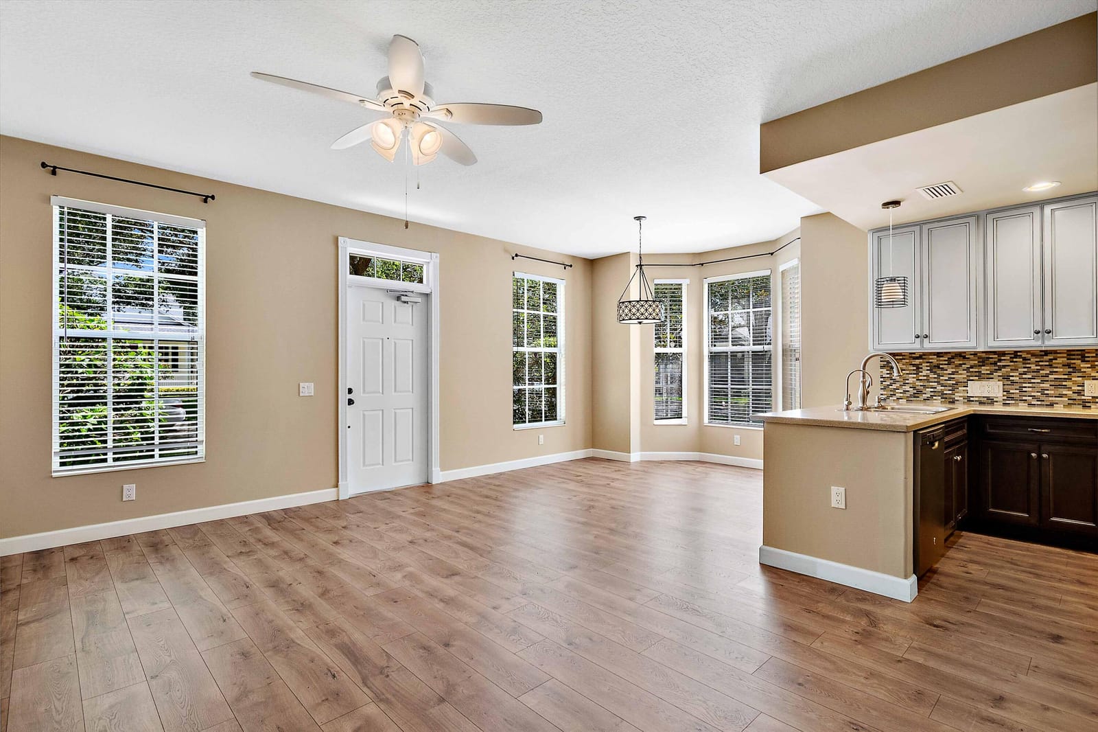 272 Iris Drive, Jupiter, FL 33458 photo 6