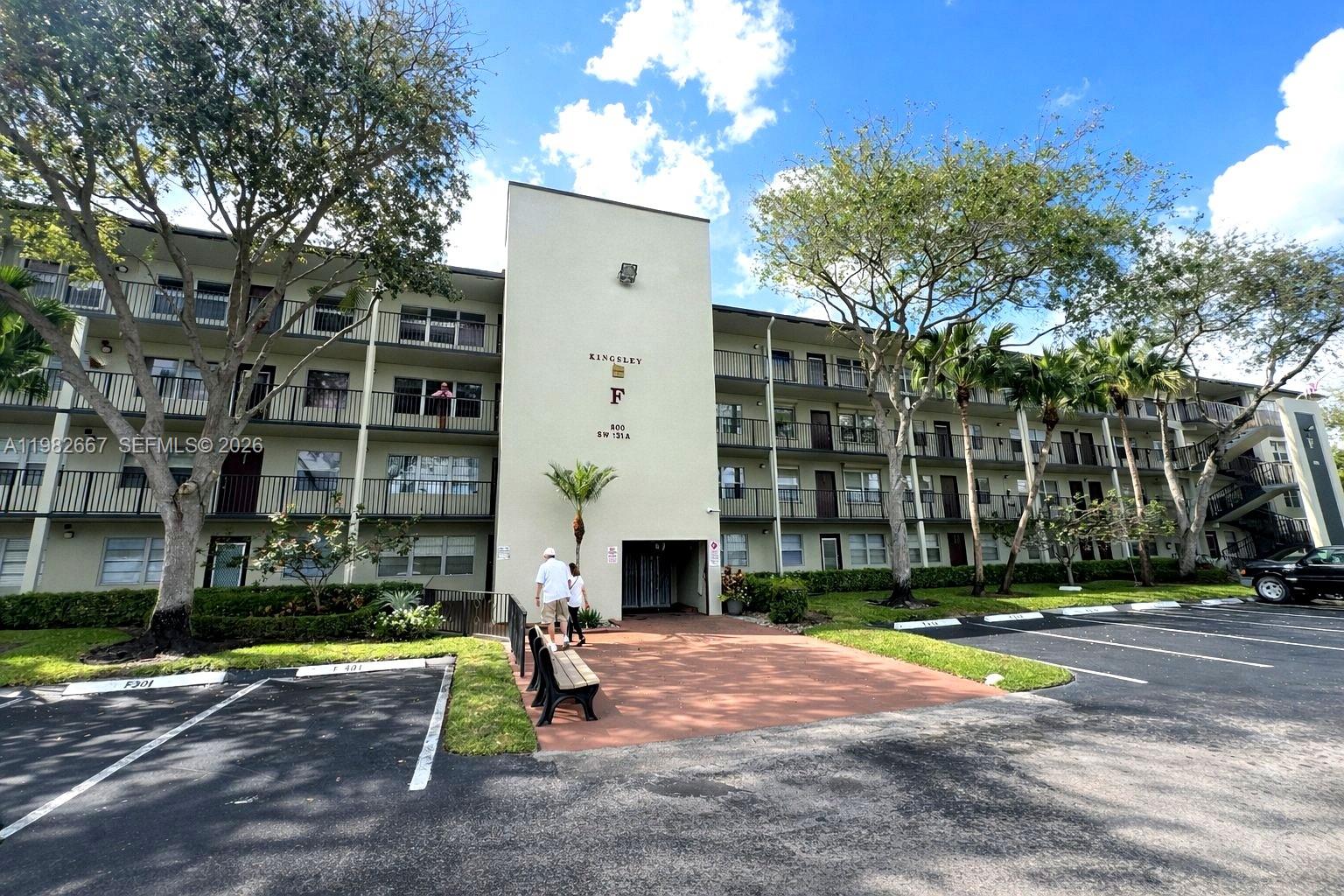 800 SW 131st Avenue 308F, Pembroke Pines, FL 33027, Pembroke Pines