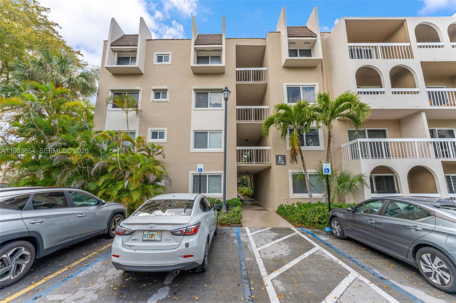 7722 Camino Real E-218 E-218, Miami, FL 33143, Miami