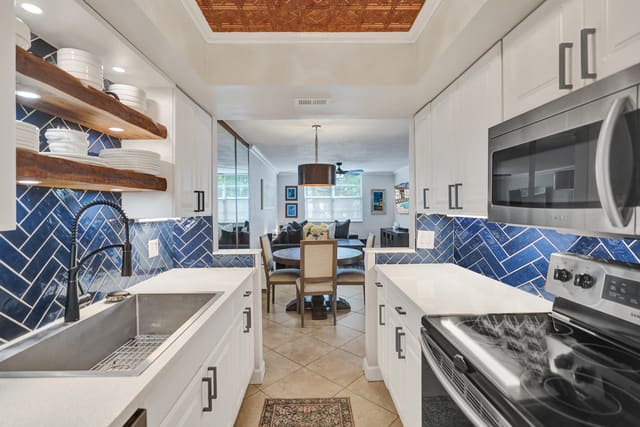 3910 Crystal Lake Drive 101, sold in Villa Lago Condo Apts, Deerfield Beach, FL