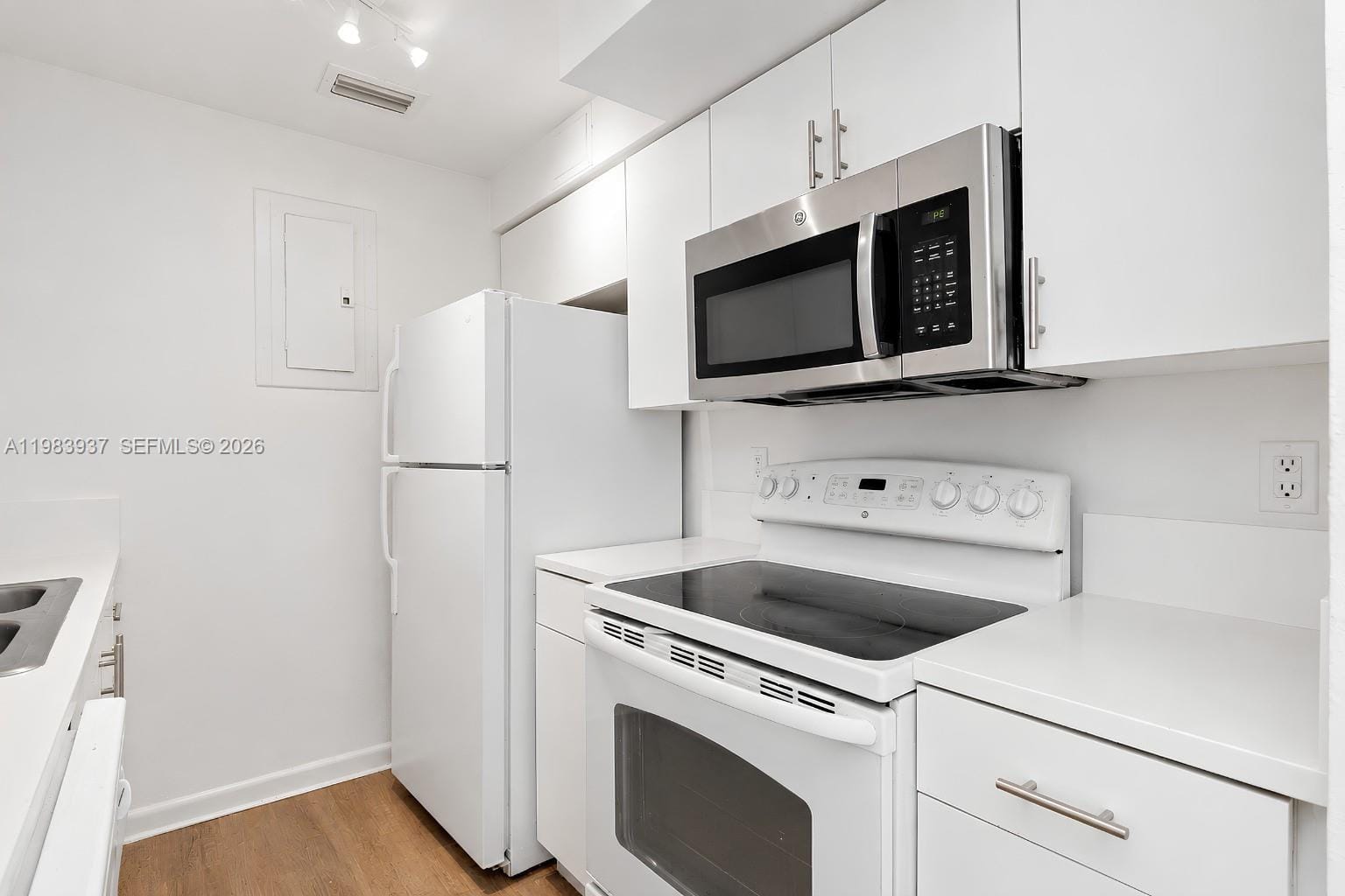 1185 Marseille Drive 202, Miami Beach, FL 33141 photo 11
