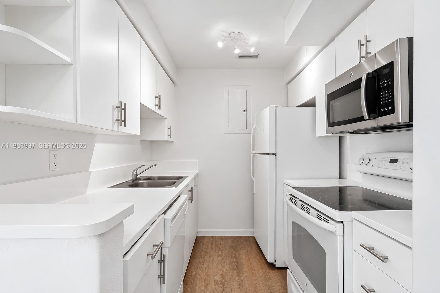 1185 Marseille Drive 202, Miami Beach, FL 33141 photo 10