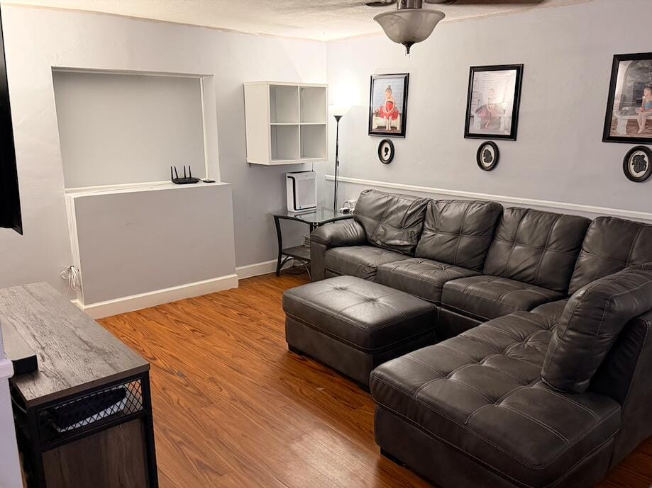 8381 NW 28th Place, Sunrise, FL 33322