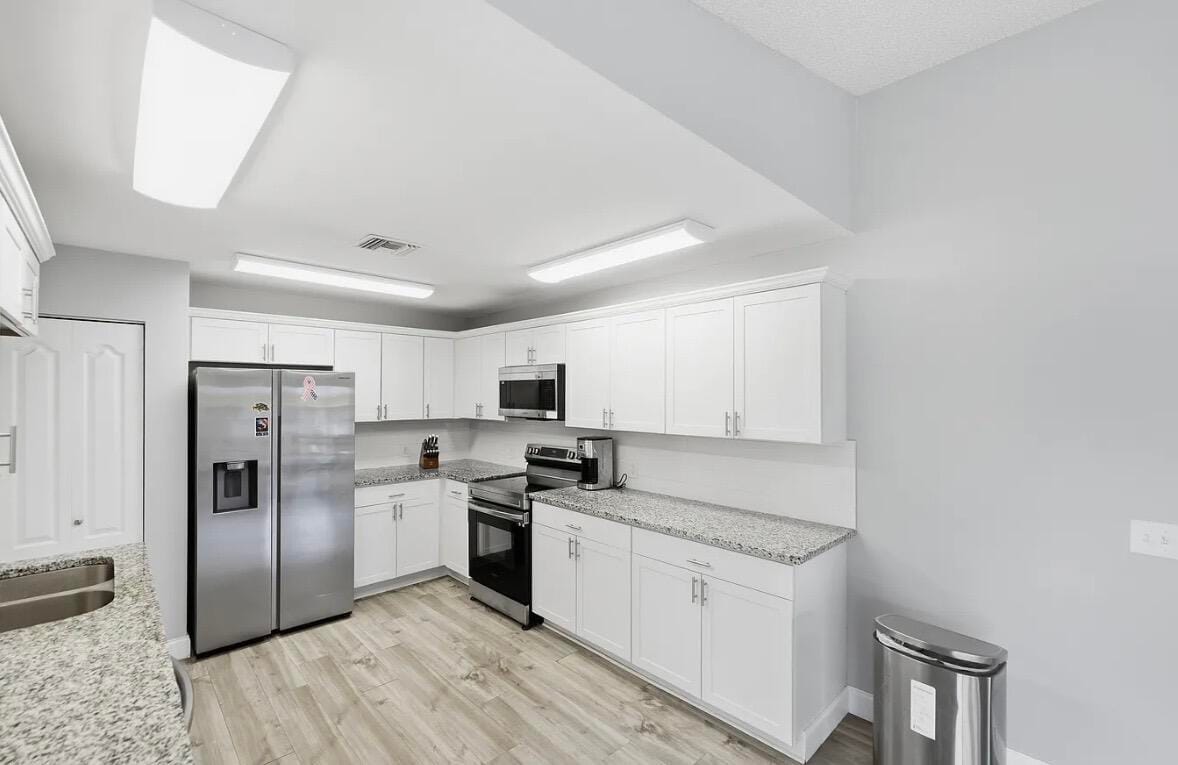 2890 1st Place, Vero Beach, FL 32968 photo 9