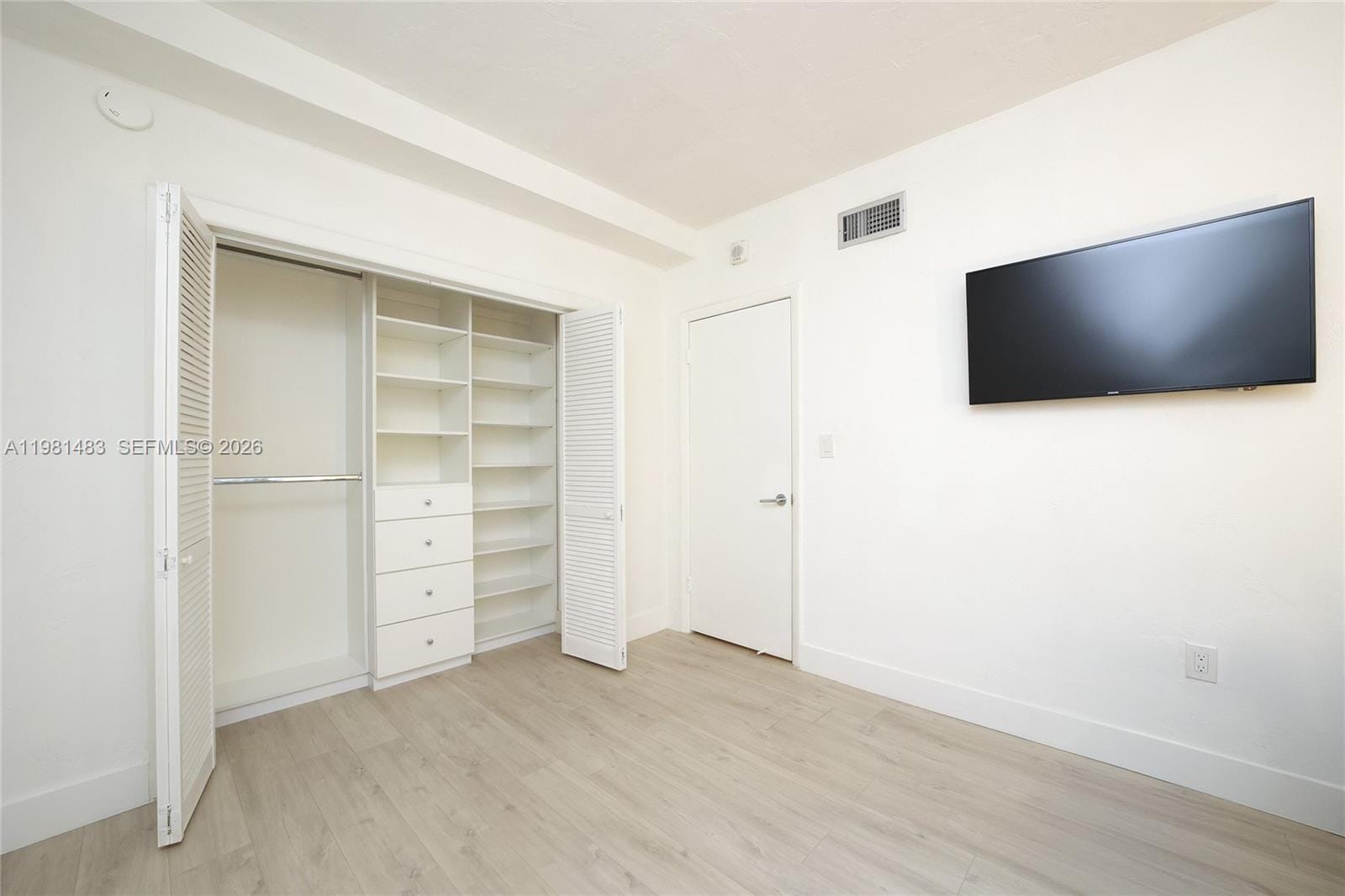 1205 Mariposa Avenue 326, Coral Gables, FL 33146 photo 26