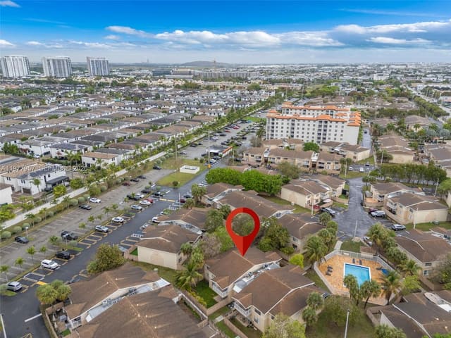 4180 NW 79th Avenue 1D, sold in Doral Gardens Ii Condo, Doral, FL