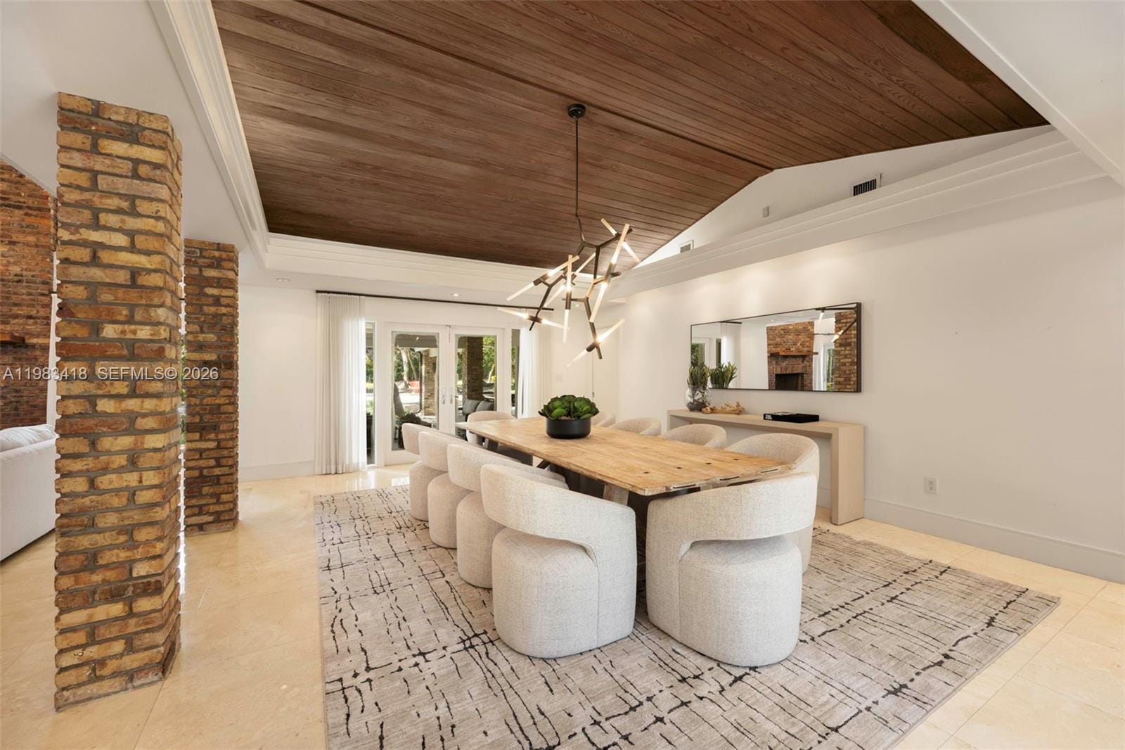 9000 Arvida Drive — photo 9