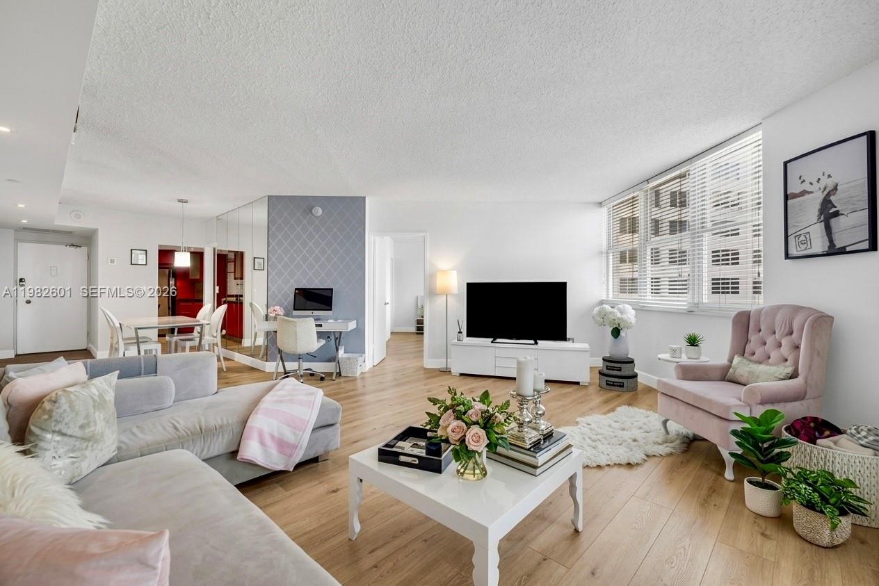 801 Brickell Bay Drive 1262, Miami, FL 33131, Miami