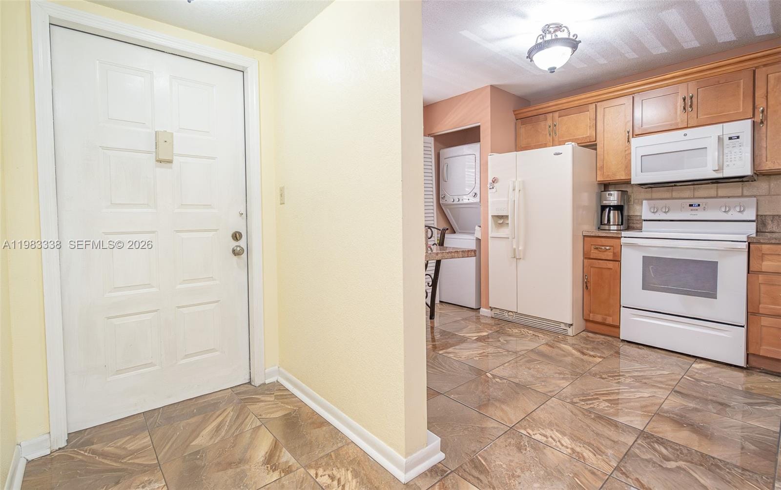 1000 Colony Point Circle 203, Pembroke Pines, FL 33026 photo 14