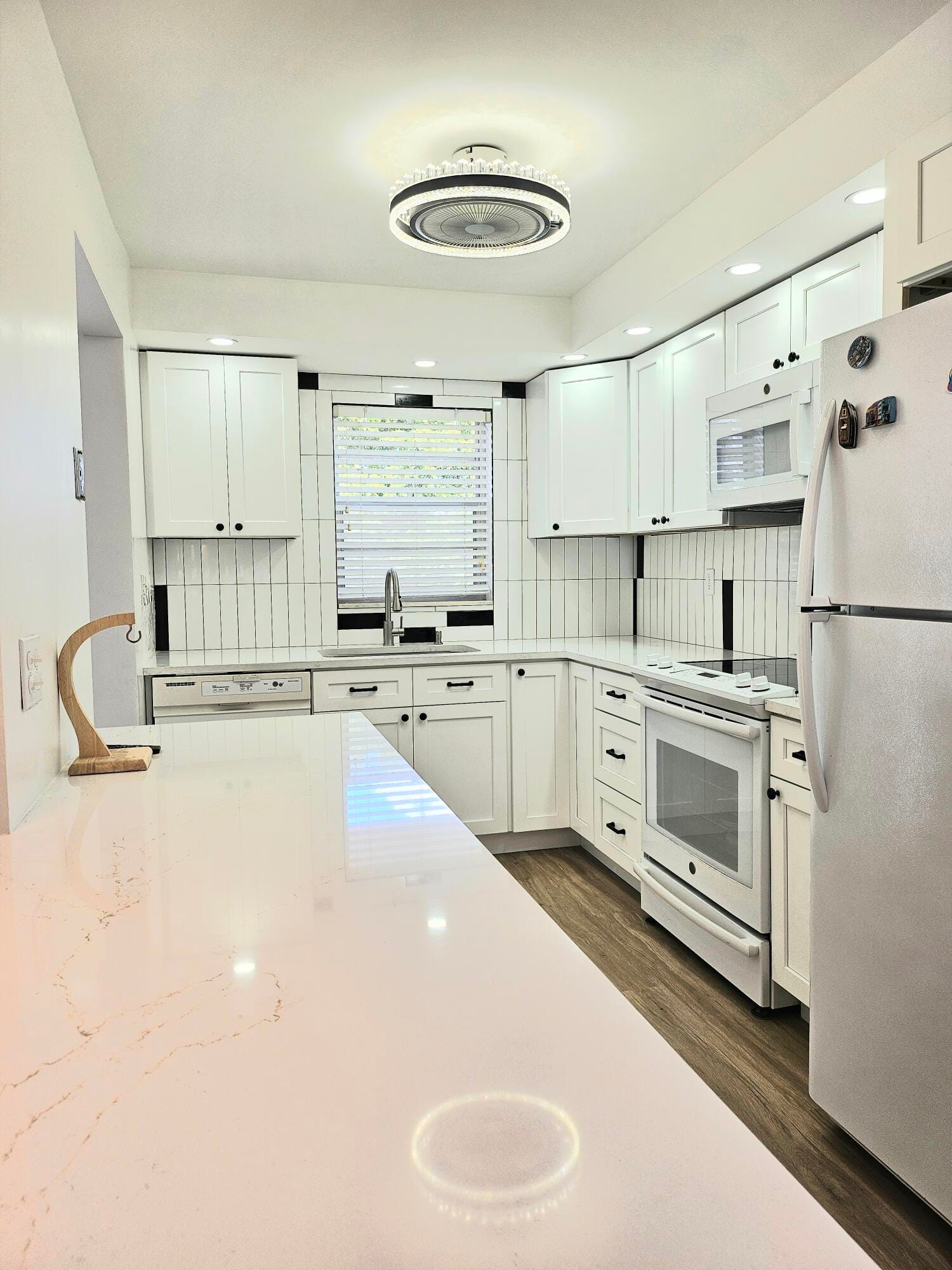 5860 NW 44th Street 412 — photo 4