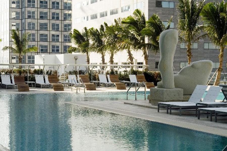 325 S Biscayne Boulevard 3718 — photo 3
