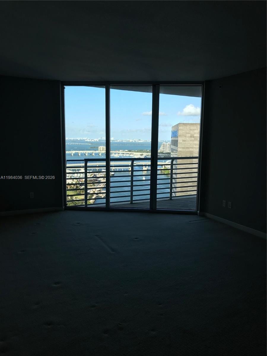 325 S Biscayne Boulevard 3718 — photo 4
