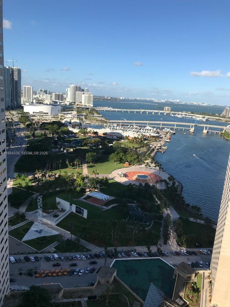 325 S Biscayne Boulevard 3718 — photo 9
