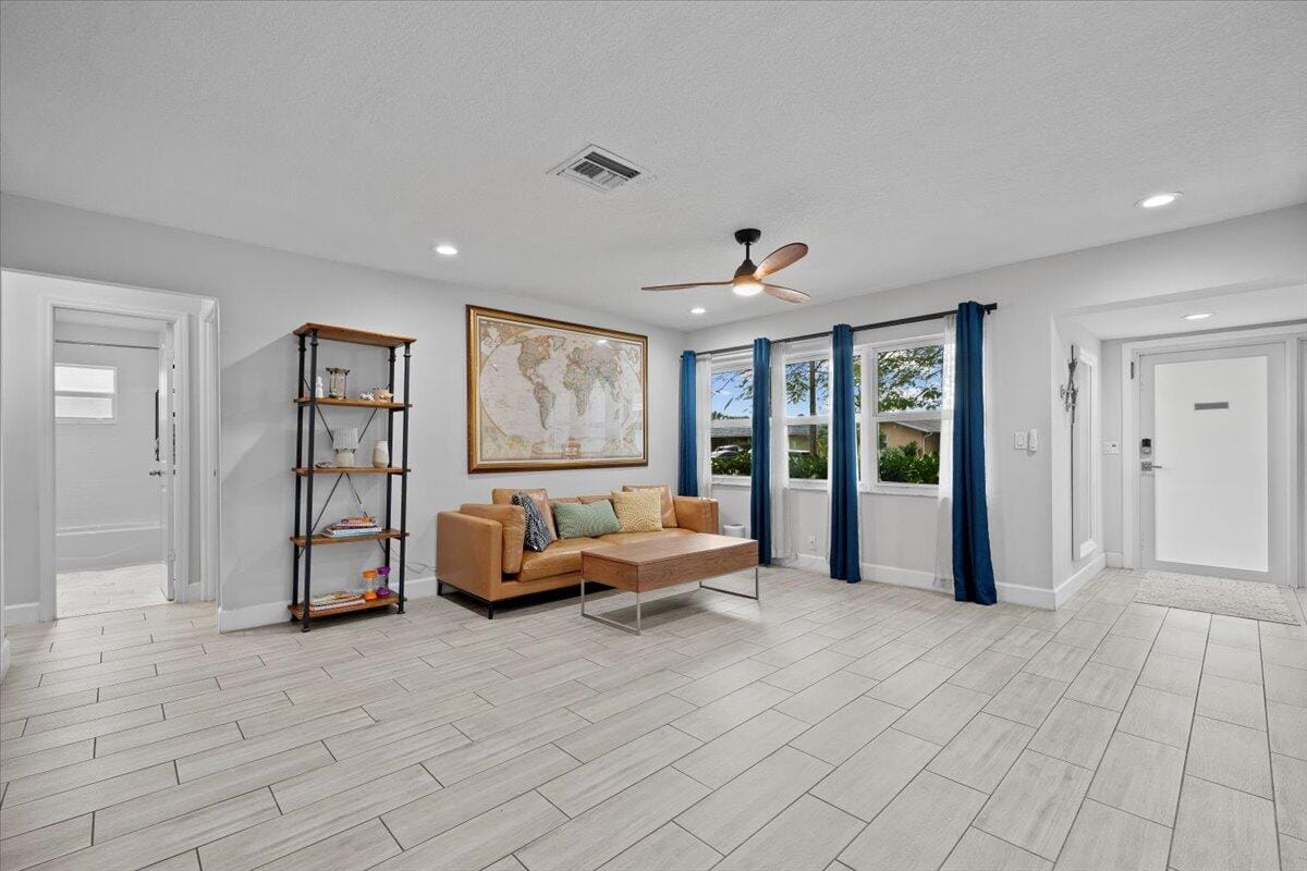 208 Sandpiper Avenue, Royal Palm Beach, FL 33411 photo 3