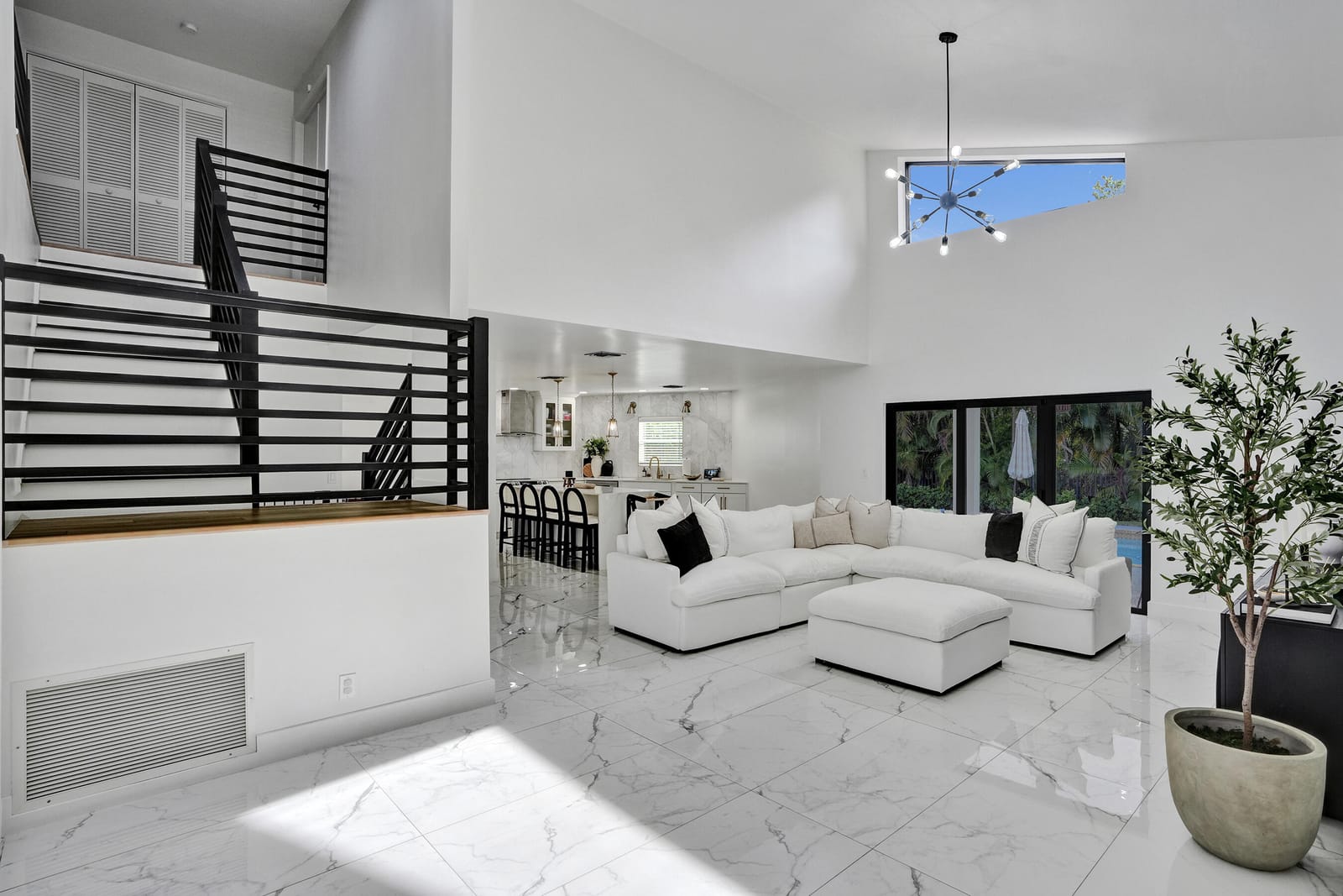 861 Mockingbird Lane, Plantation, FL 33324