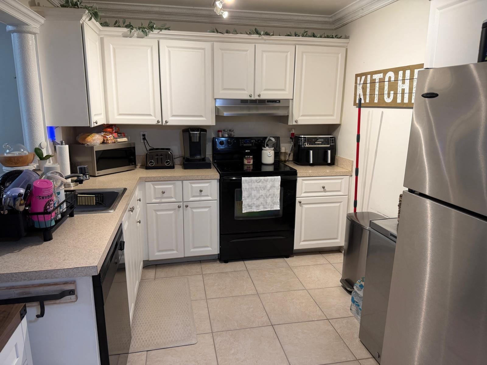 711 N Pine Island Road 104, Plantation, FL 33324 photo 2