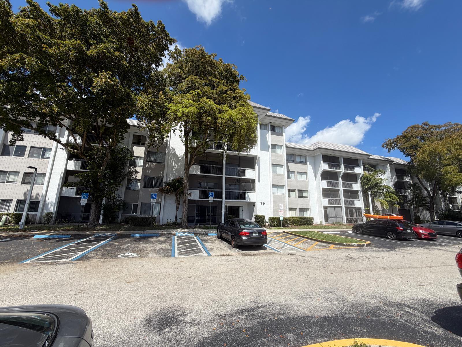 711 N Pine Island Road 104, Plantation, FL 33324, Plantation