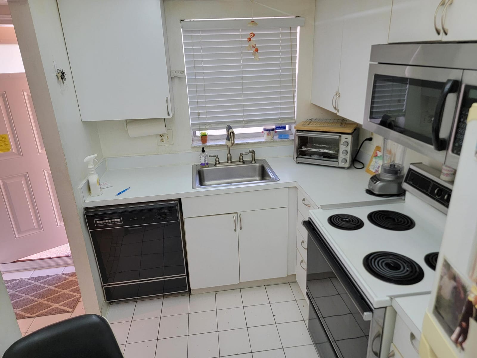8950 Sunrise Lakes Boulevard 112 — photo 7