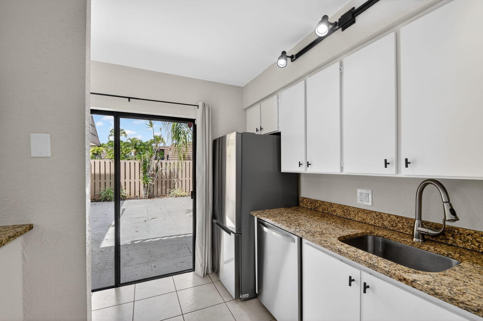 904 9th Court, Palm Beach Gardens, FL 33410 photo 12