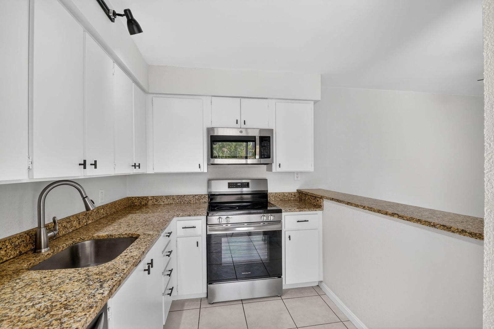 904 9th Court, Palm Beach Gardens, FL 33410 photo 8