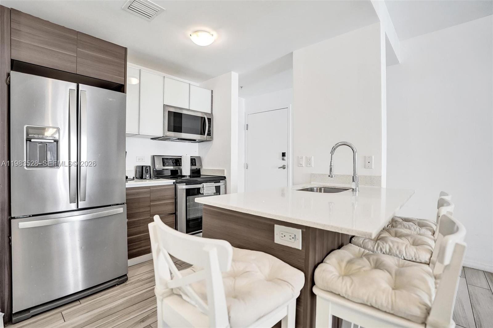 481 NE 29th Street 702, Miami, FL 33137 photo 6