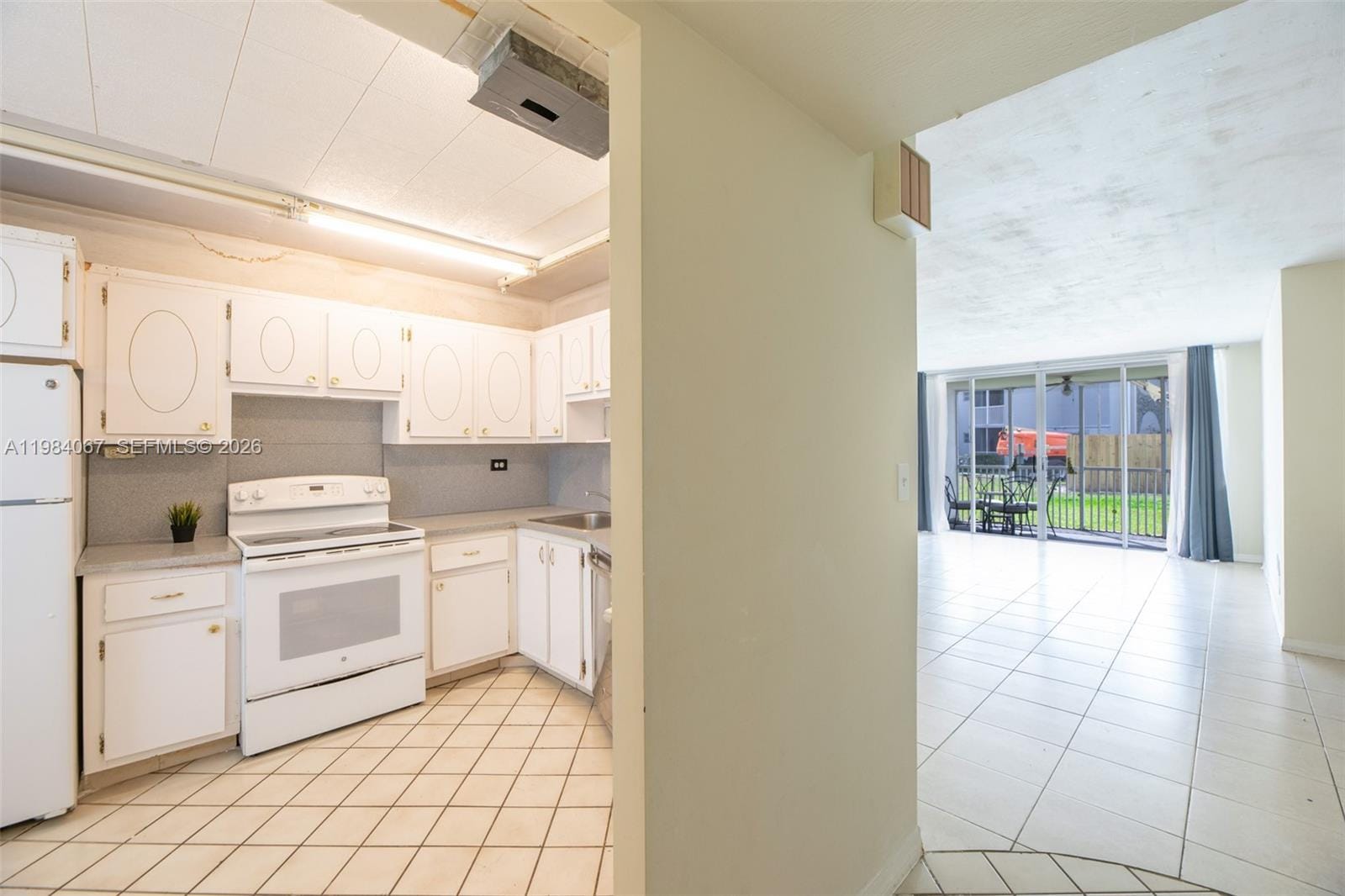 1680 NE 191st Street 1072, Miami, FL 33179 photo 11