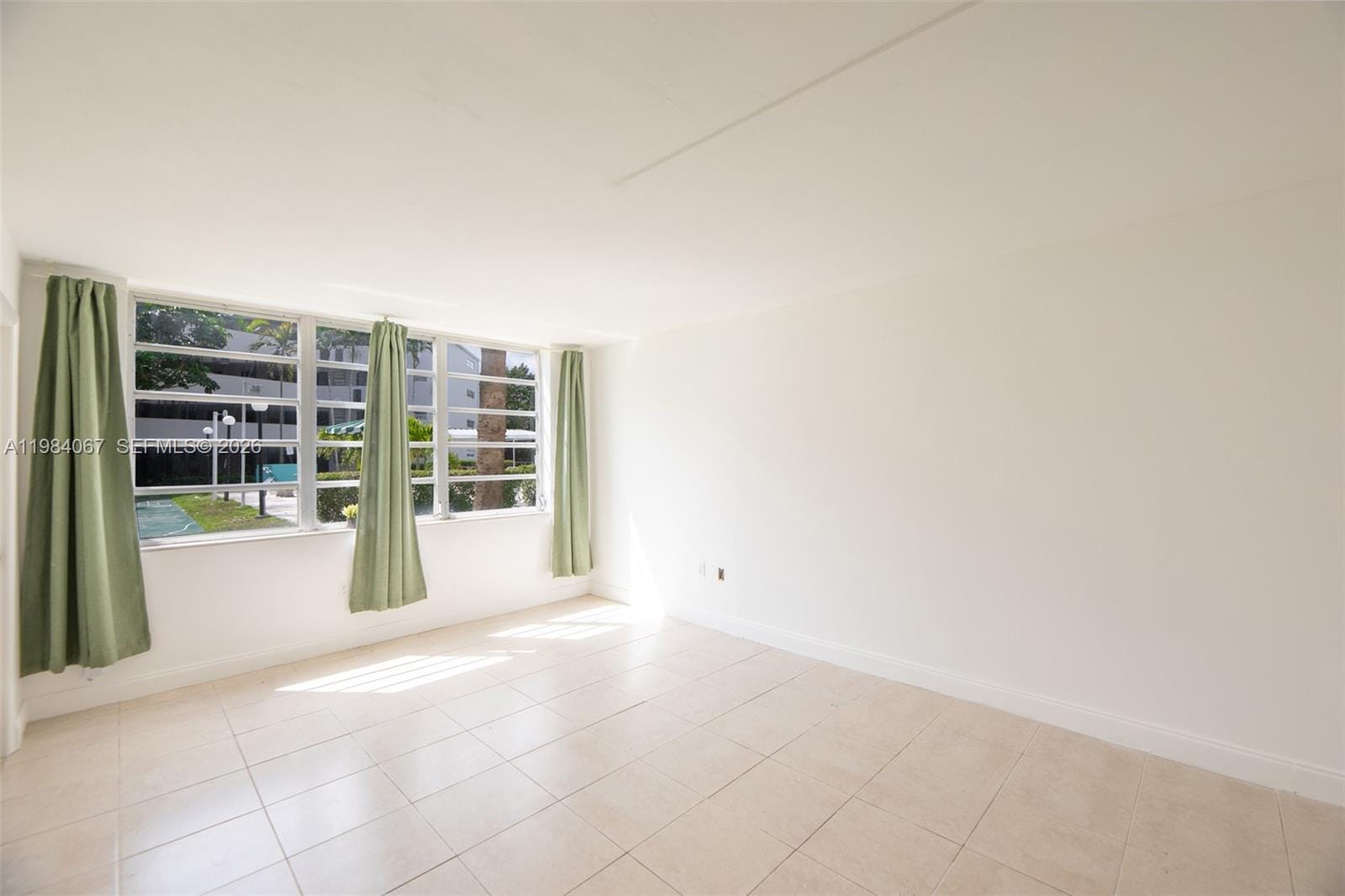 1680 NE 191st Street 1072, Miami, FL 33179 photo 20