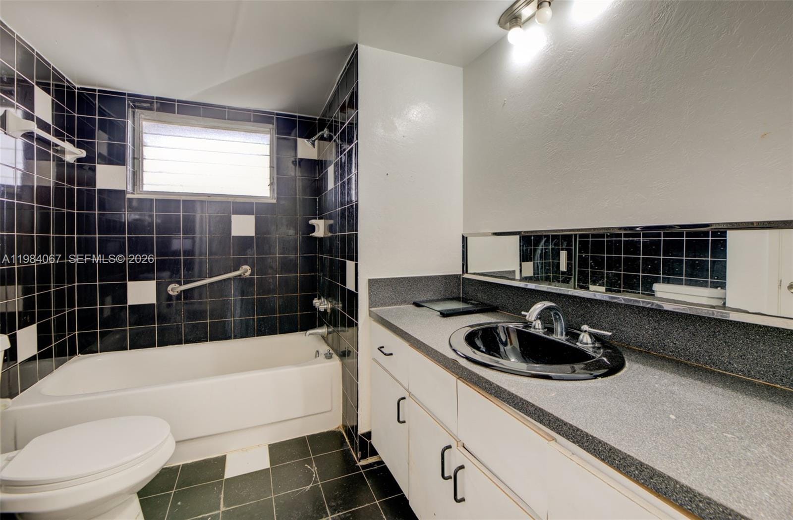 1680 NE 191st Street 1072, Miami, FL 33179 photo 23