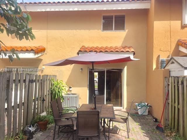 680 NW 82nd Place 261, Miami, FL 33126 photo 2
