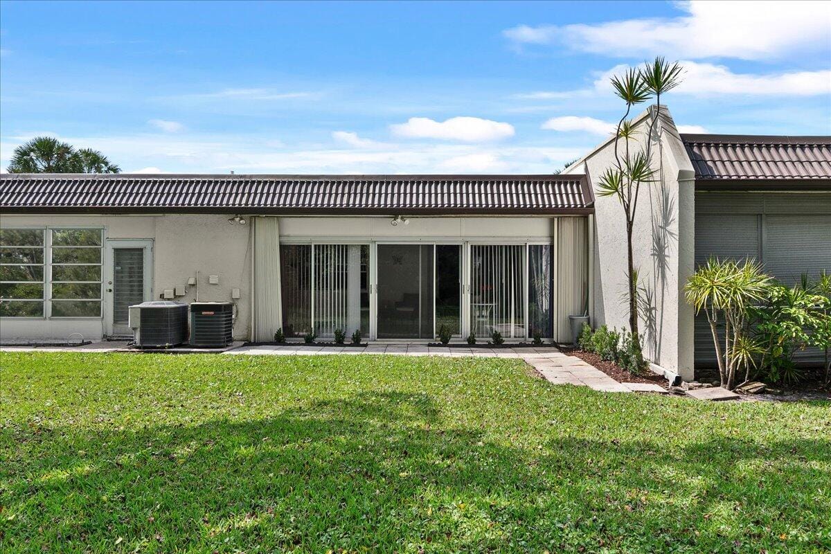 162 Lake Susan Lane, West Palm Beach, FL 33411 photo 20