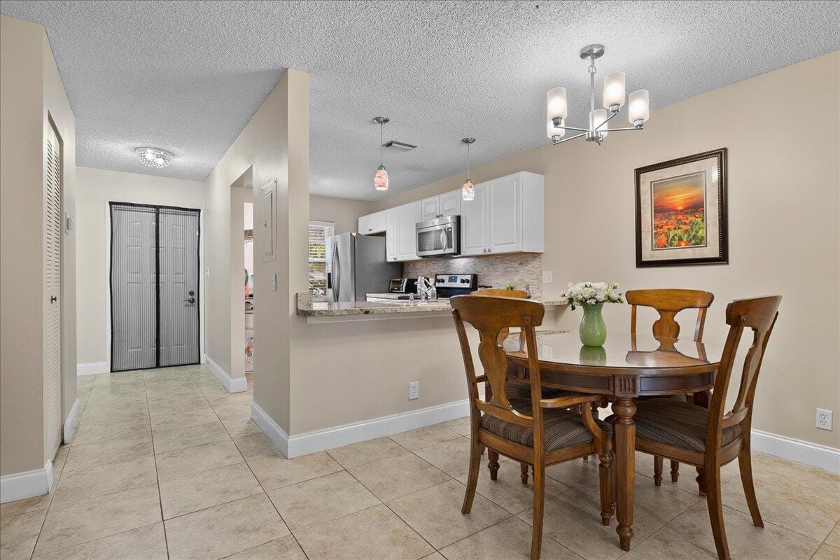 162 Lake Susan Lane, West Palm Beach, FL 33411 photo 8