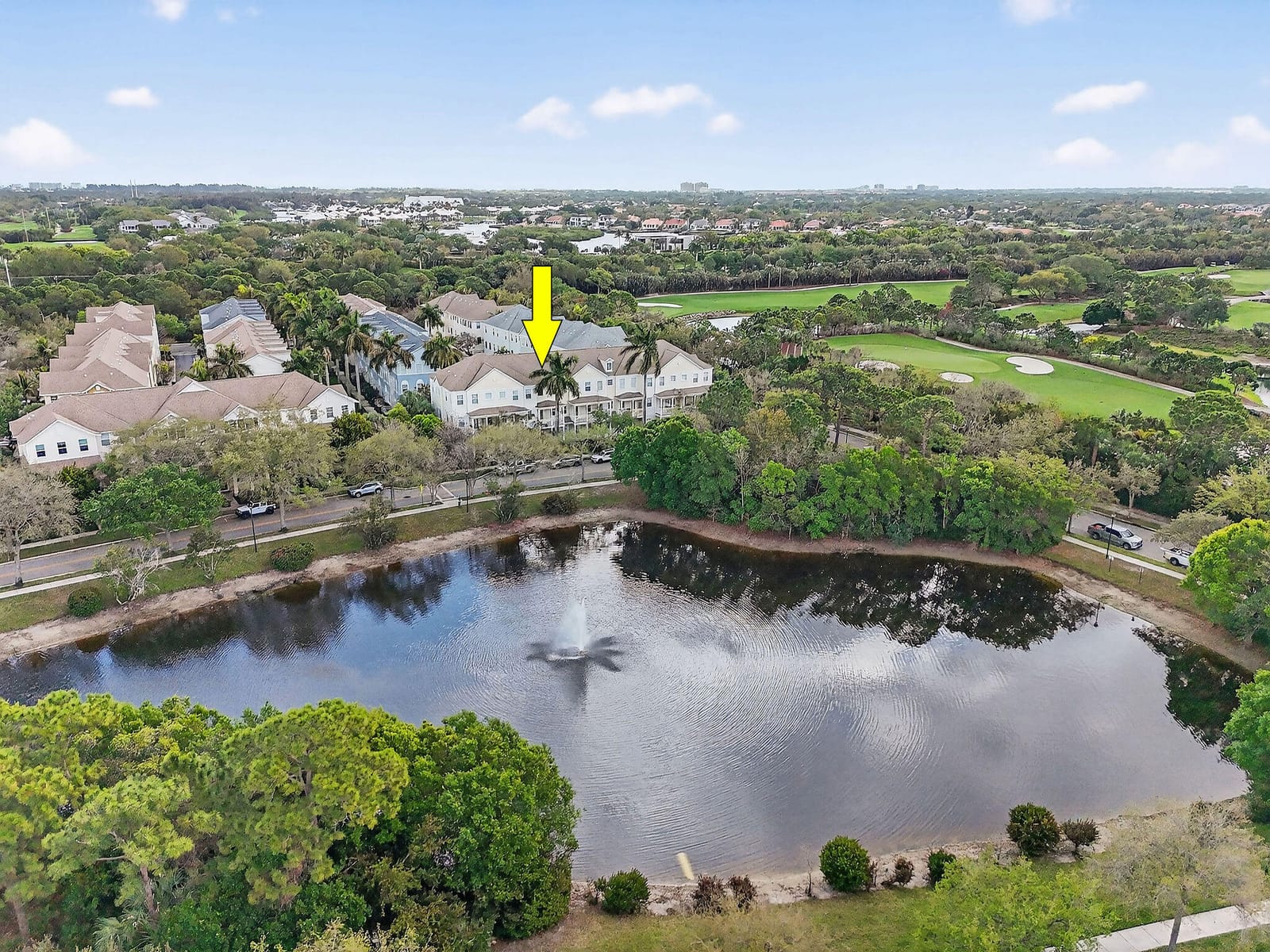 355 E Thatch Palm Circle 103, Jupiter, FL 33458 photo 2