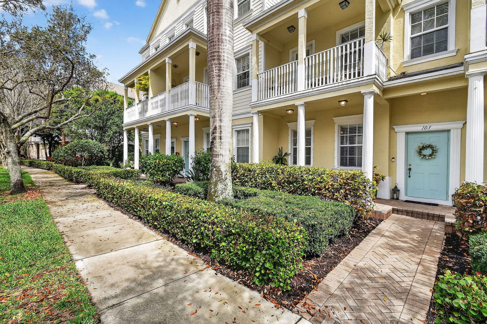 355 E Thatch Palm Circle 103, Jupiter, FL 33458 photo 4