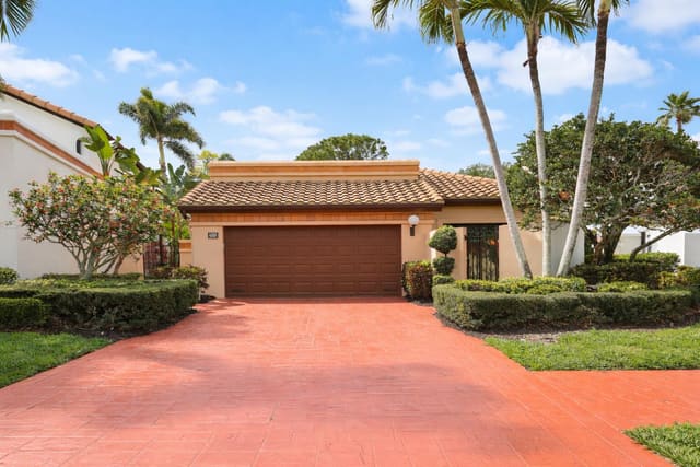 6388 Via Rosa, sold in Villa Flora At Boca Pointe, Boca Raton, FL
