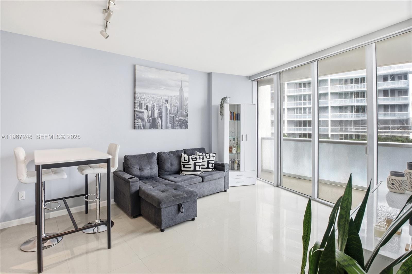 495 Brickell Avenue 1608 — photo 6
