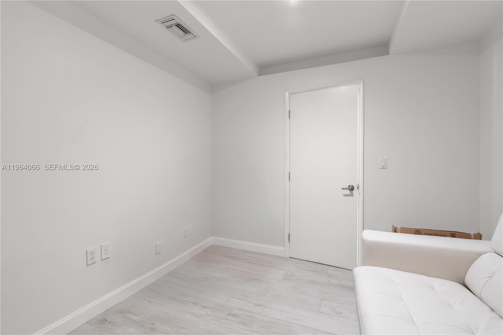 45 SW 9th Street 1405, Miami, FL 33130 photo 25