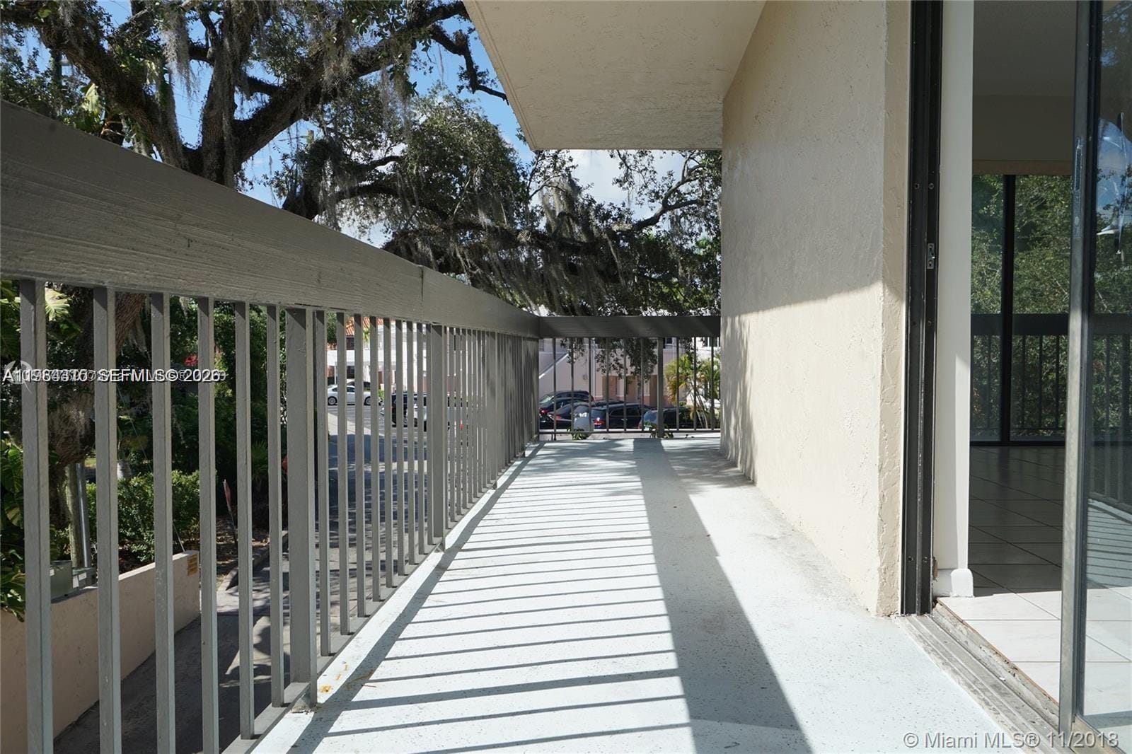 5201 Orduna Drive 12, Coral Gables, FL 33146 photo 4