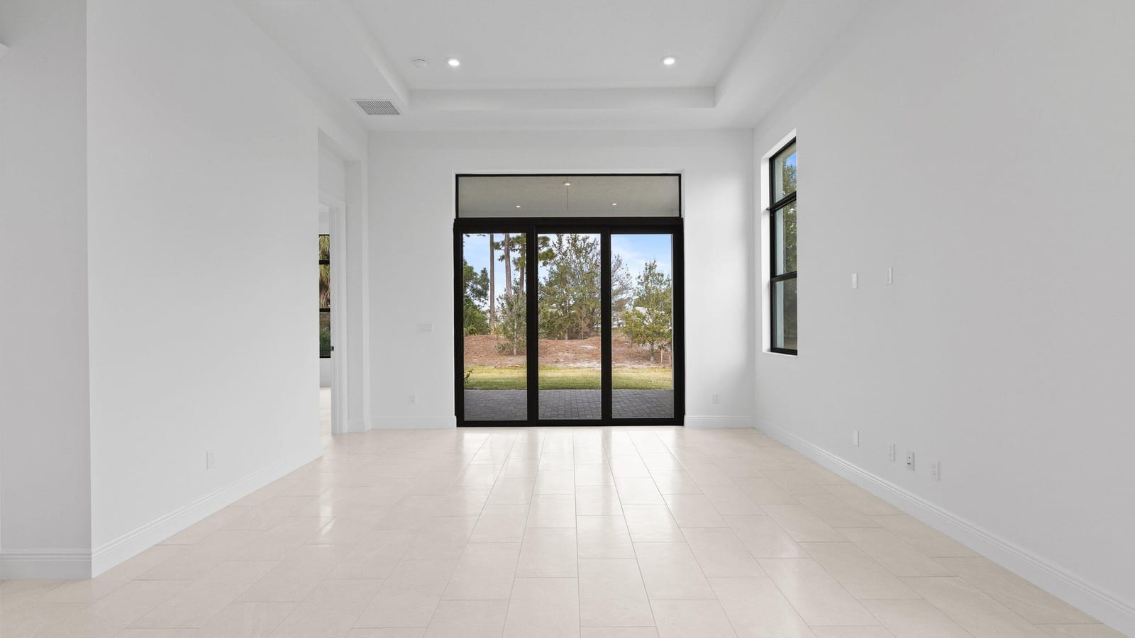 375 SE Via Sangro — photo 12