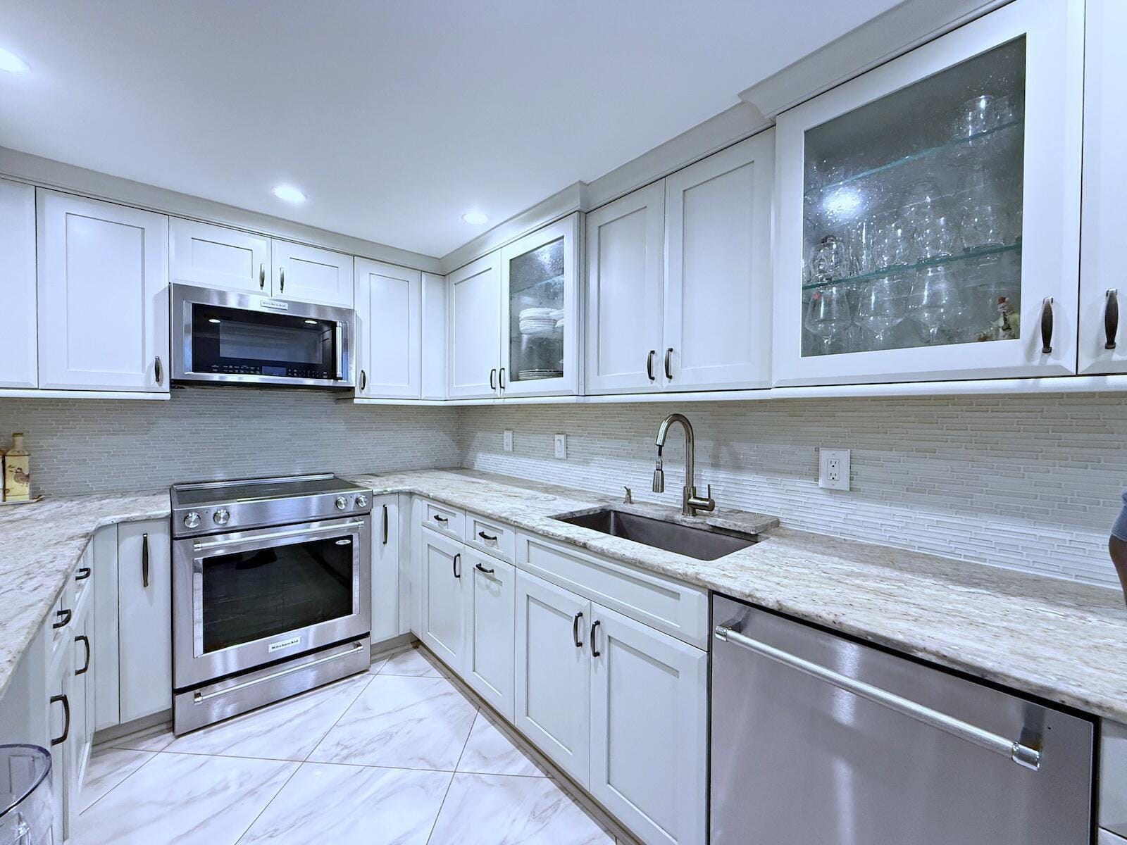 3546 S Ocean Boulevard 305, South Palm Beach, FL 33480 photo 5