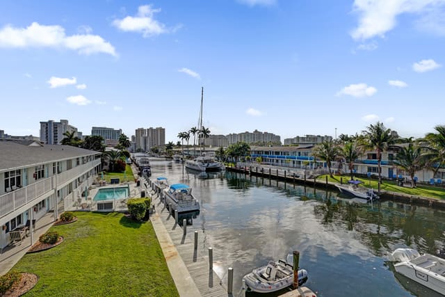 3220 Bayview Drive 315, Fort Lauderdale, FL 33306