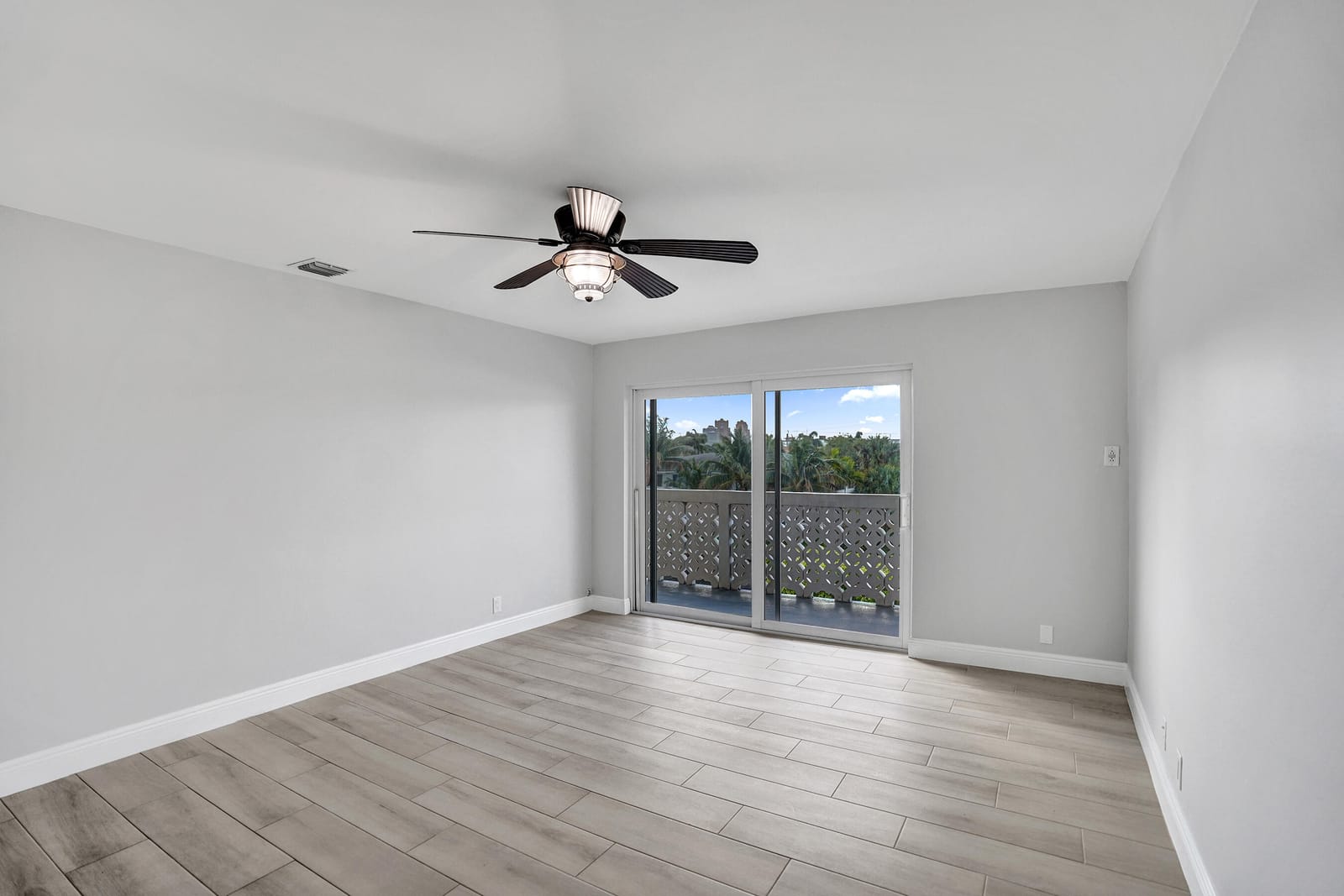 3220 Bayview Drive 315, Fort Lauderdale, FL 33306 photo 12