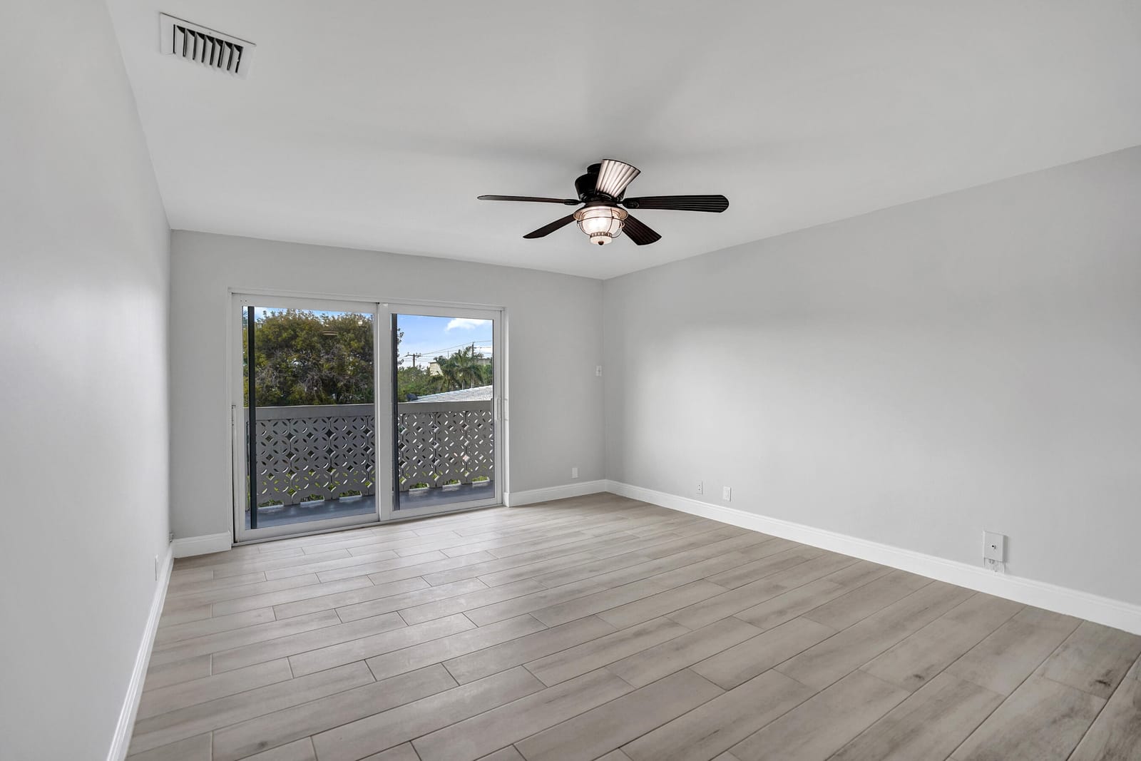 3220 Bayview Drive 315, Fort Lauderdale, FL 33306 photo 13