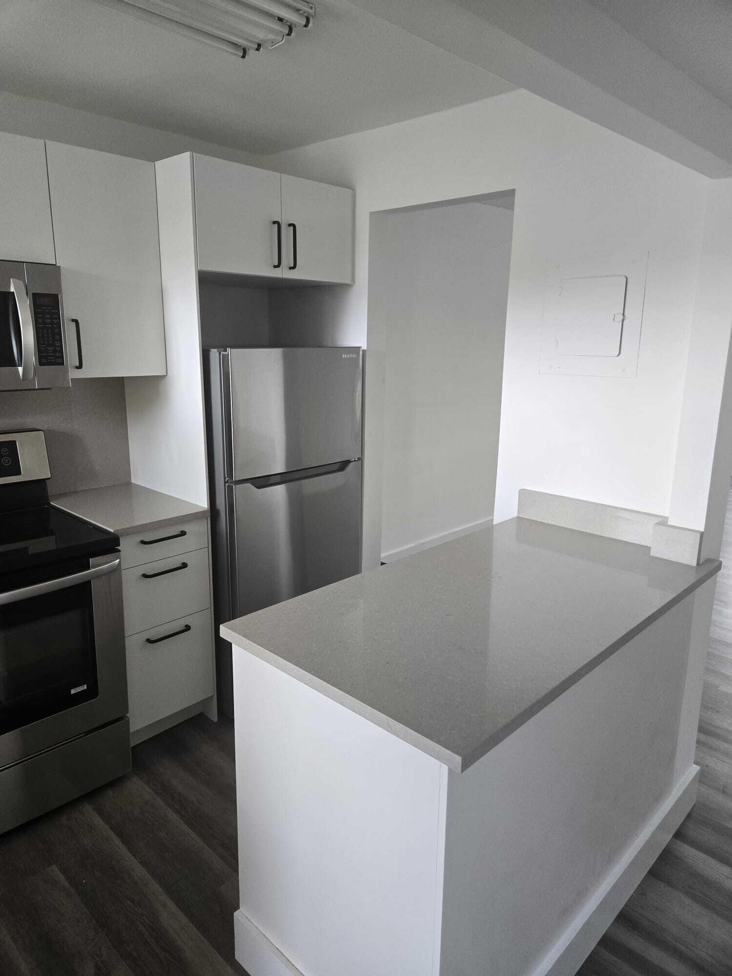 8305 Sunrise Lakes Boulevard 202, Sunrise, FL 33322, Sunrise