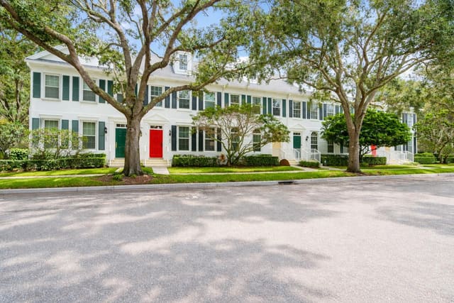 176 Freeport Drive, Jupiter, FL 33458