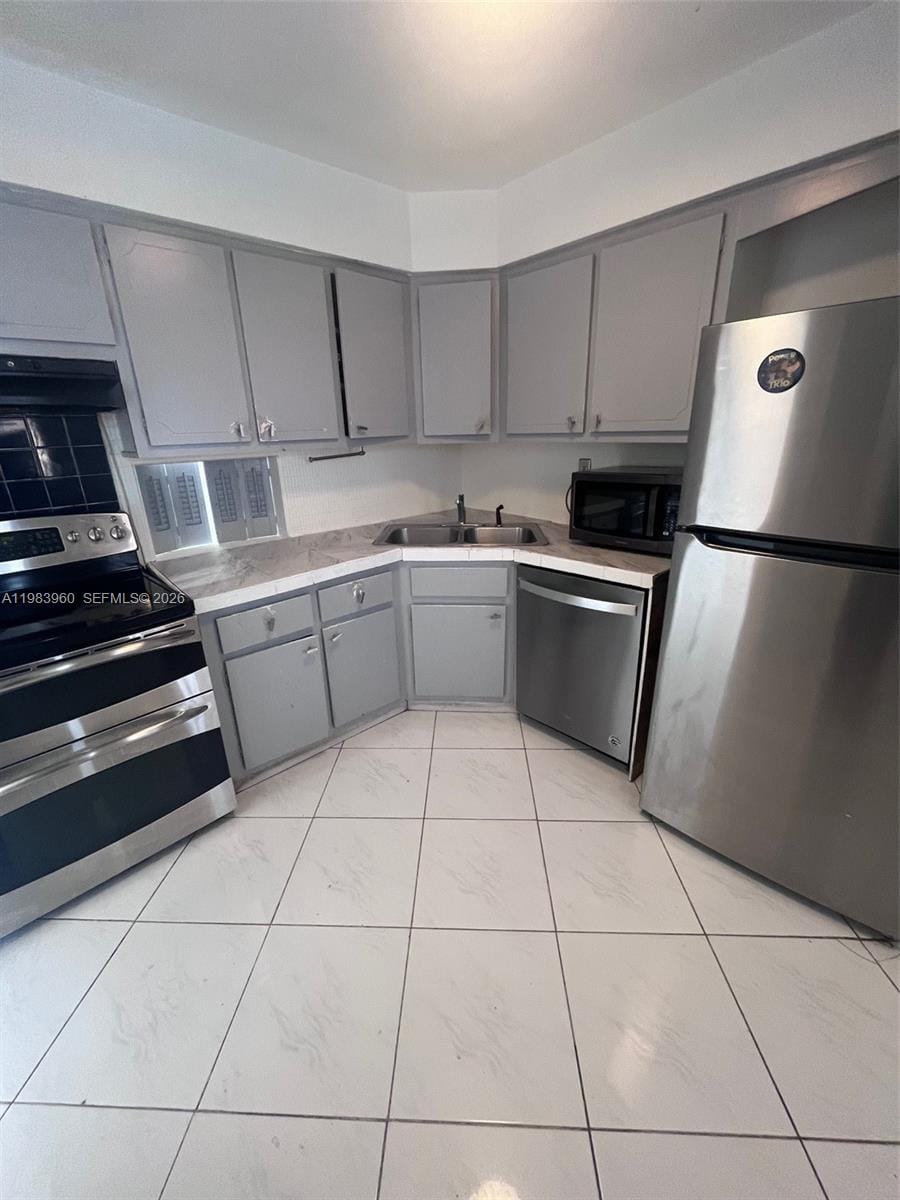 1540 NE 191st Street 321, Miami, FL 33179 photo 2